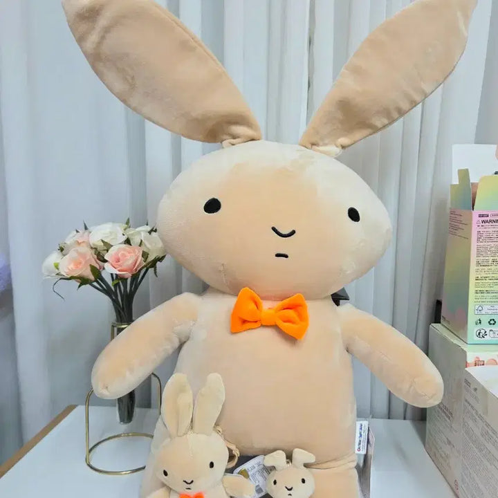 [BUNJANG] Large Glass Rabbit Plush 67cm / 유리 토끼 대형 인형 67cm 새상품