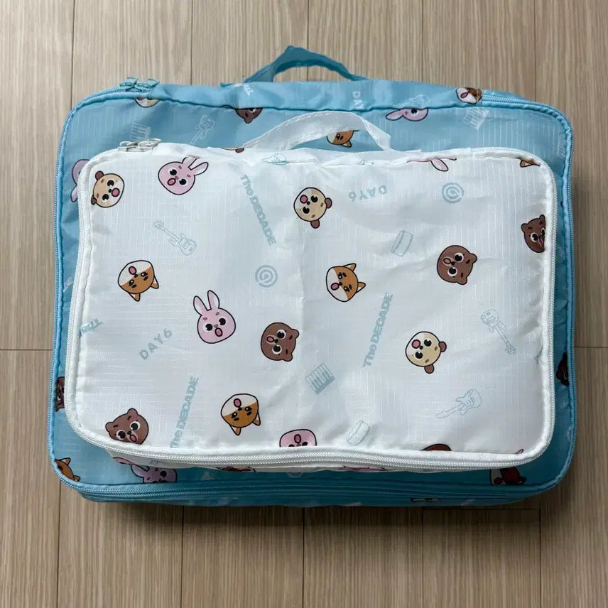 [BUNJANG] Day6 Japan The DECADE Denny-mals Travel Pouch Set / 데이식스 일본 The DECADE 데니멀즈 트래블 파우치 세트