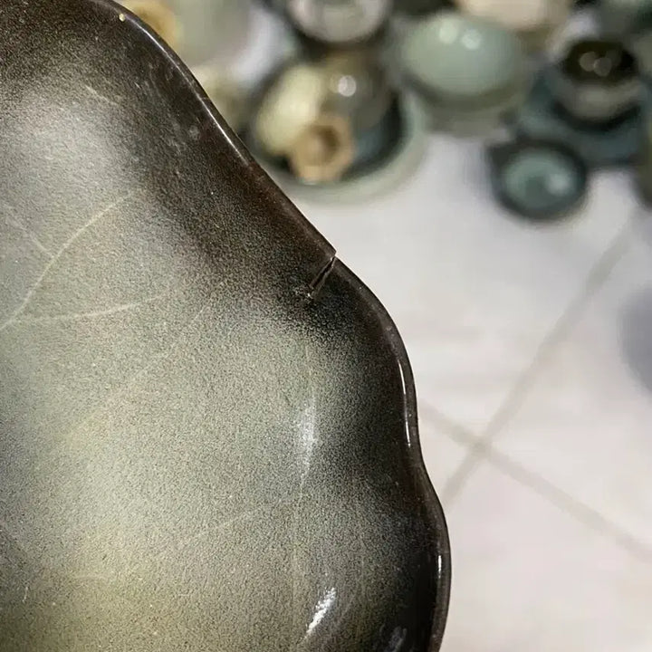 [BUNJANG] Early Qing Dynasty Longquan Celadon Flower Plate / 지품 청나라초기 용천요(운송시간13일)