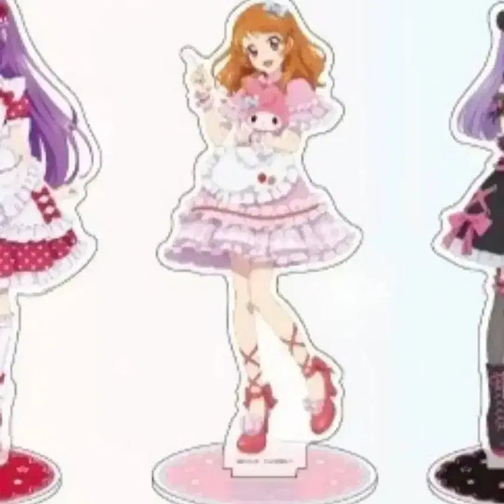 [BUNJANG] Aikatsu Akari Acrylic Stand, Sanrio Keychain, Can Badge, and White Parade Set / 교환판매) 아이카츠 아카리 굿즈 하늘 아이엠스타 스타파라 아크릴 스탠드 산리오 카드 캔뱃지 키링