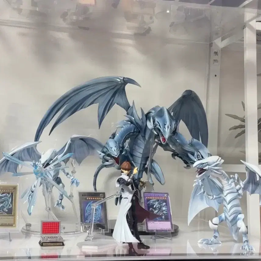 [BUNJANG] Amakuni Yu-Gi-Oh! Blue-Eyes White Dragon Figure / 아마쿠니 유희왕 궁극의 푸른 눈의 백룡 피규어
