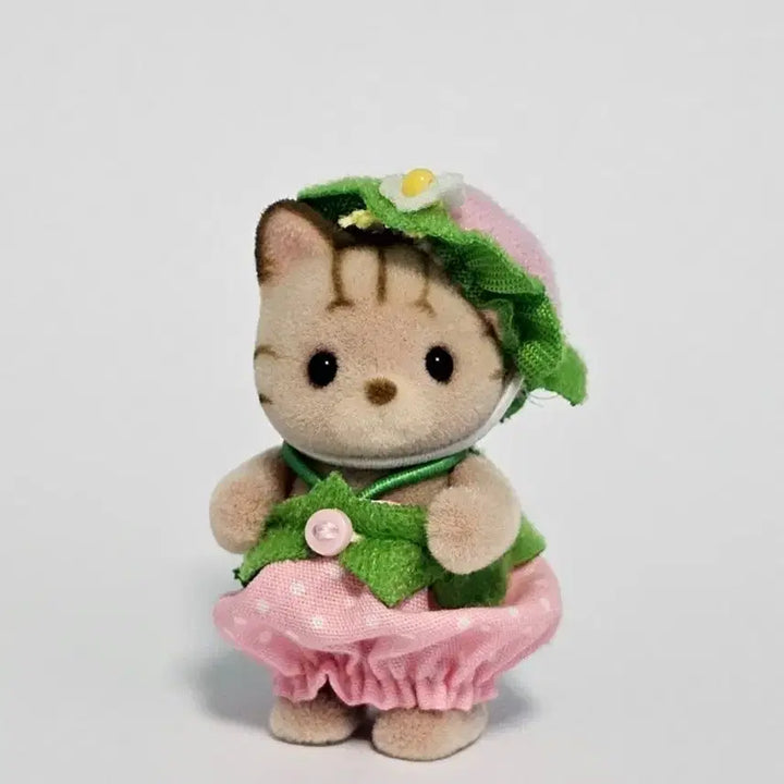 [BUNJANG] Sylvanian Families Strawberry Striped Kitten Baby Standing Figure / 실바니안 모여라 딸기 줄무늬 고양이 아기 직립 시마네코