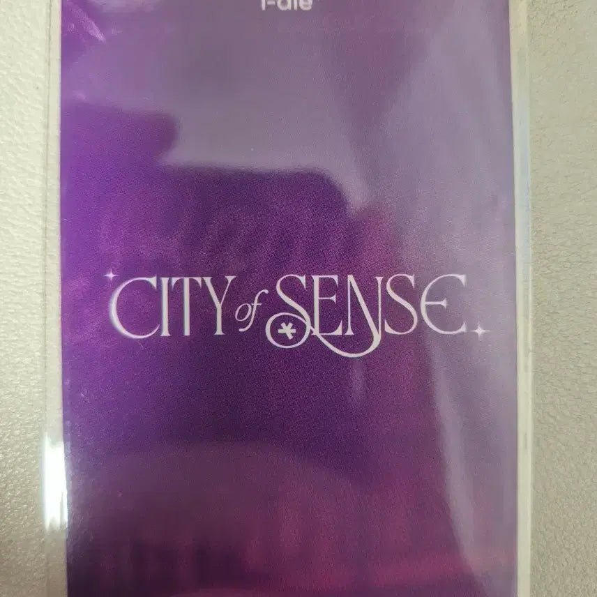 [BUNJANG]  (G)I-DLE Soyeon City of the Senses Photocard / 아이들 소연 시티오브센스 포토카드