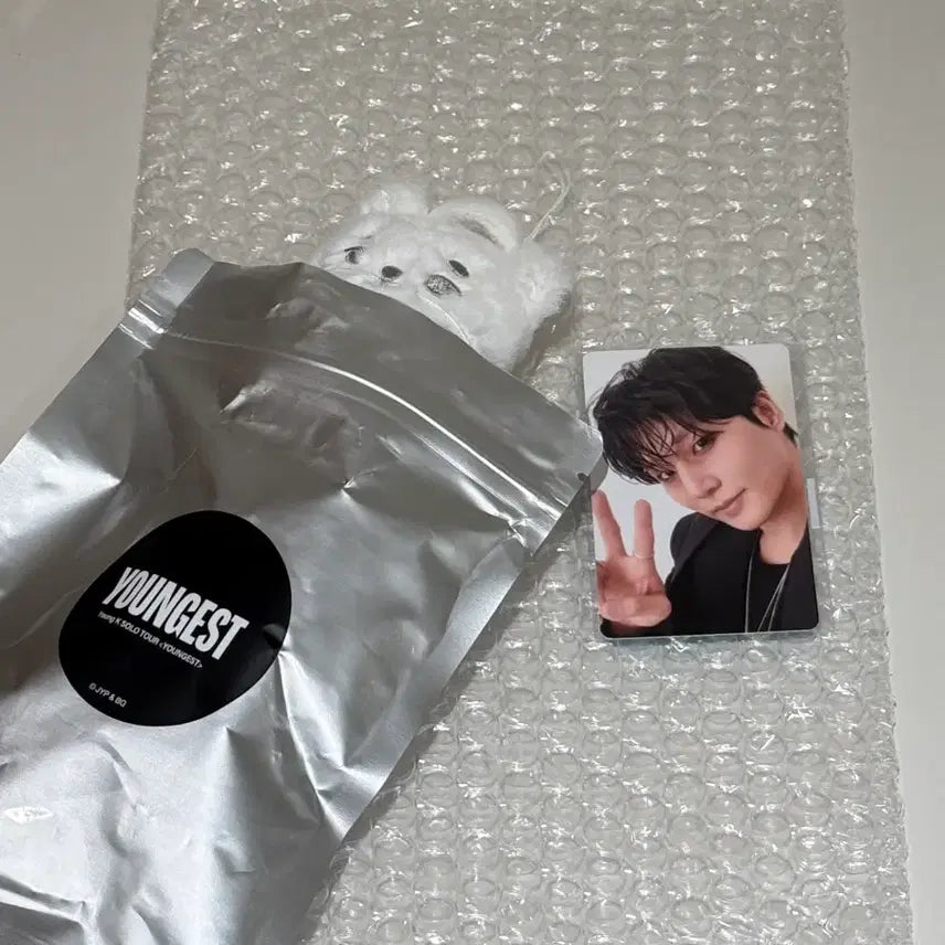 [BUNJANG] Denimals K Secret Mini Plush Angel Bk + Youngest 40k Photocard / 데니멀즈 케 시크릿 미니 플러시 천사쁘케+영기스트 4만 포카
