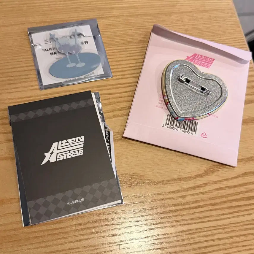 [BUNJANG] A-Step AaD Luca Sticker Photocard + Bunny Can Badge Set / 에이스테 AaD 루카 스티커 포카 + 토끼 캔뱃지 세트