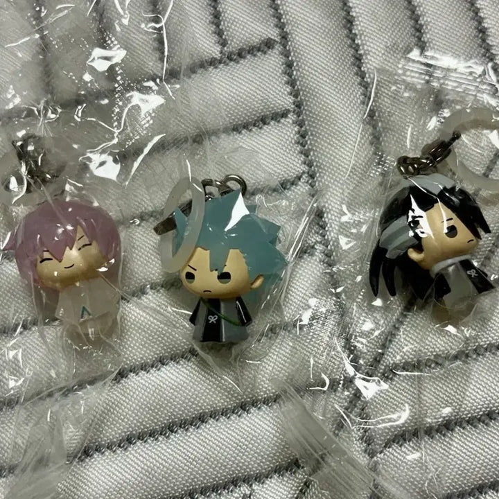 [BUNJANG] Bleach Mezurushi Toshiro Byakuya Gin Sealed Bundle Gacha Keychain / 헤도레 덤) 블리치 메지루시 토시로 뱌쿠야 긴 미개봉 일괄 가챠 키링
