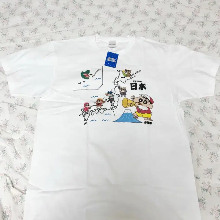 [BUNJANG] Crayon Shin-chan Kasukabe Town Rare T-Shirt L / (레어) 카스카베 짱구마을 짱구 티셔츠 L