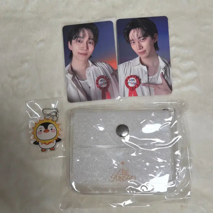 [BUNJANG] Lee Junho 2025 Midnight Sun Concert Both Days Admission Photocard Gift (Sealed) / (택포최종가) 이준호 2025 미드나잇썬 양일 입장 포카 기프트 미개봉