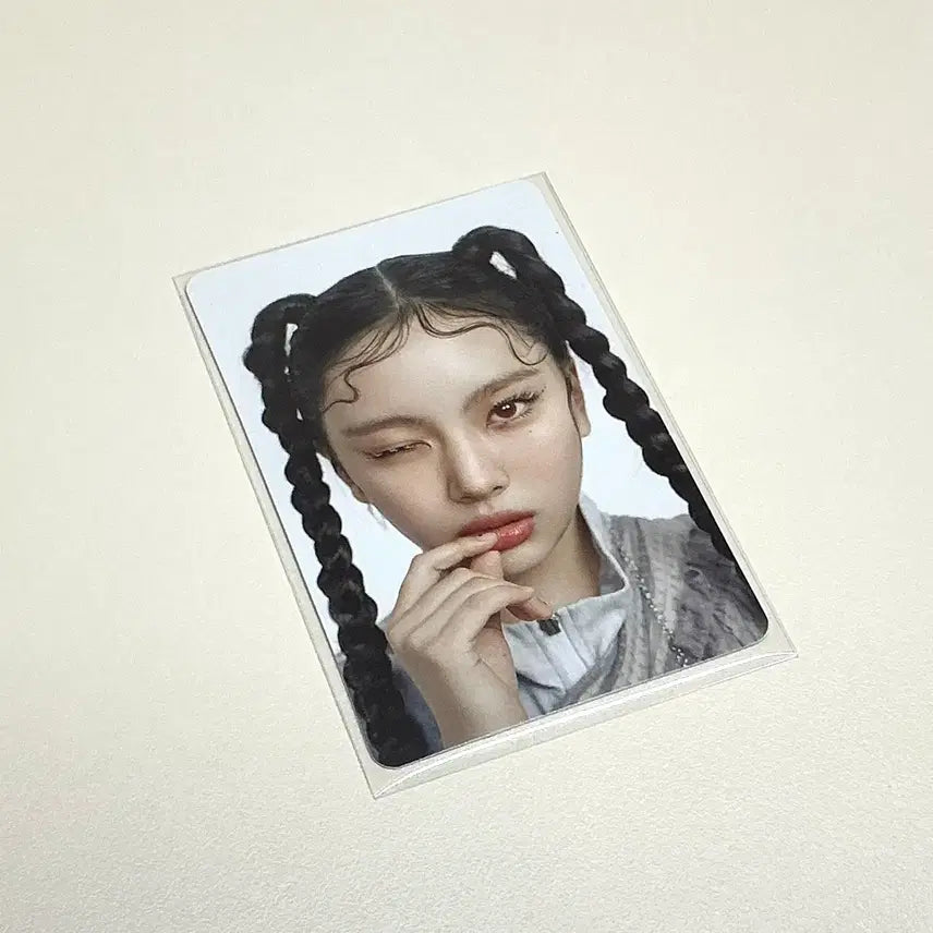[BUNJANG] NewJeans Hyein Hong Kong ComplexCon Limited Edition Photocard / 뉴진스 NJZ njz 혜인 홍콩 컴플렉스콘 한정 미공포 포카 포토카드