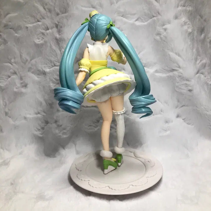 [BUNJANG] Hatsune Miku Sweets Macaron Lemon Anime Figure / 하츠네미쿠 스위츠 마카롱 레몬 미소녀 피규어