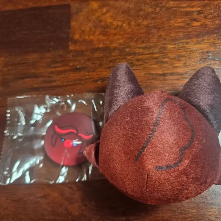 [BUNJANG] Cookie Run: Kingdom Velvet Cake Cookie Plush &amp; Badge Set / 쿠킹덤 벨벳케이크맛 쿠키 인형