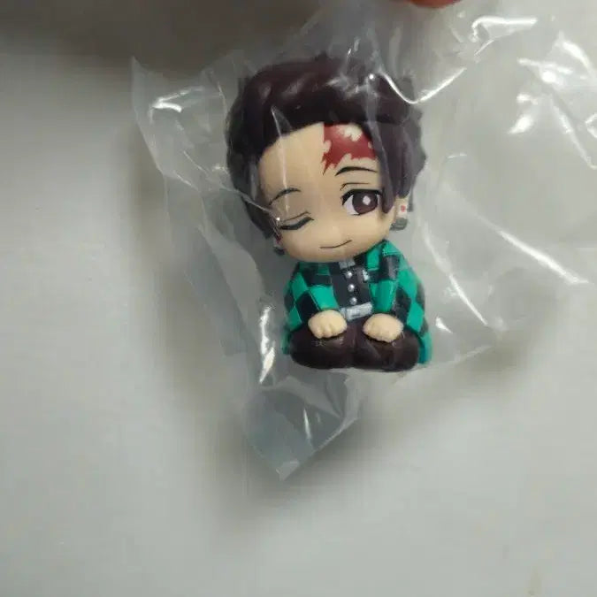 [BUNJANG] Demon Slayer Tanjiro Gacha Figure / 귀멸의 칼날 탄지로 가챠