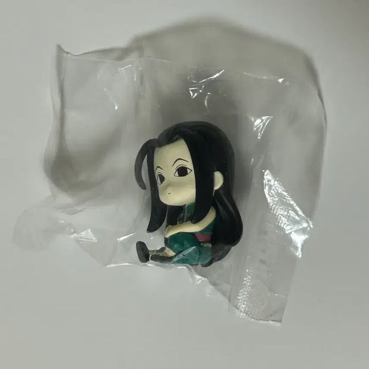 [BUNJANG] Hunter x Hunter Irumi Suwarasetai Gacha / 헌터헌터 이르미 스와라세타이 가챠