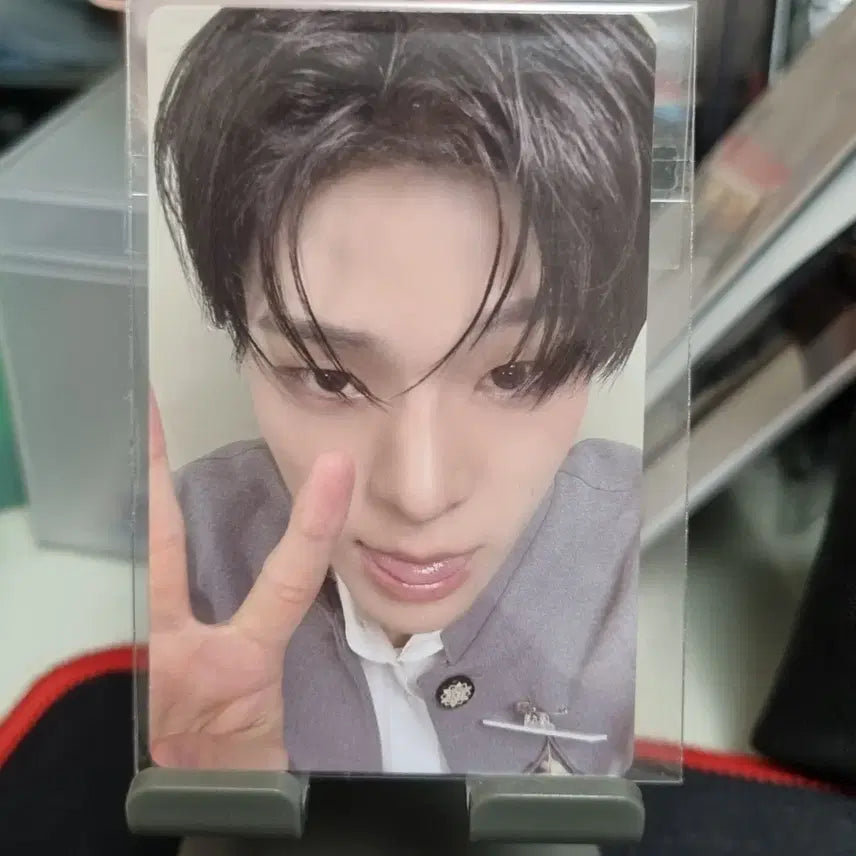 [BUNJANG] KIM JUNMIN V Photocard / 보플2 김준민 브이 포카