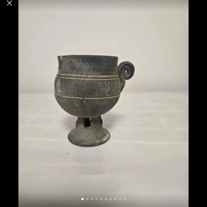 [BUNJANG] Antique Silla Dynasty Style Pottery Cup (Ship-shaped with Handle) / 골동품/삼국시대 양식 토기 잔 (파수부 배형토기)