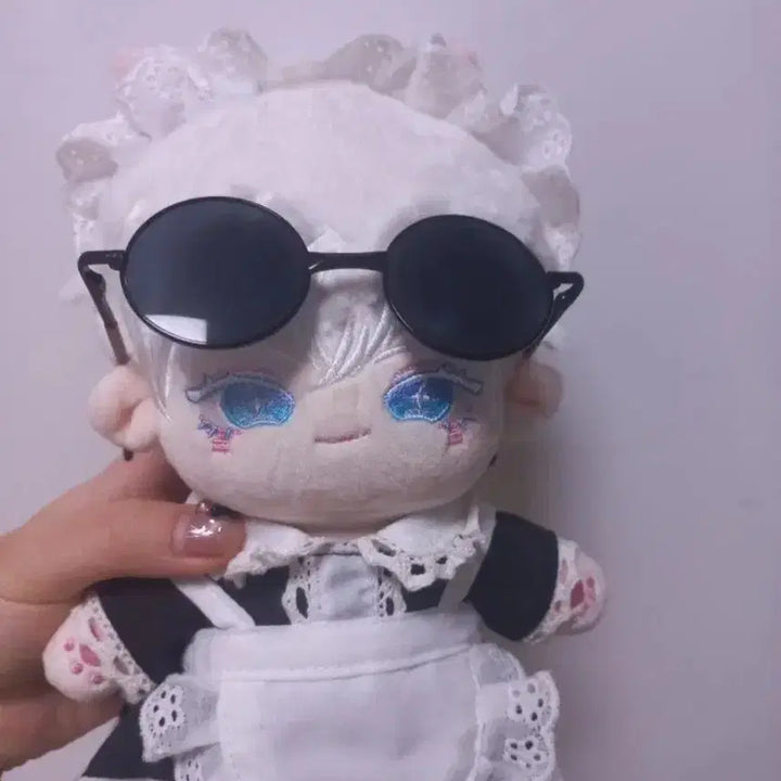 [BUNJANG] Jujutsu Kaisen Satoru Gojo 20cm Plush Doll (Includes Maid Outfit &amp; Sunglasses) / 고죠 20cm 솜인형