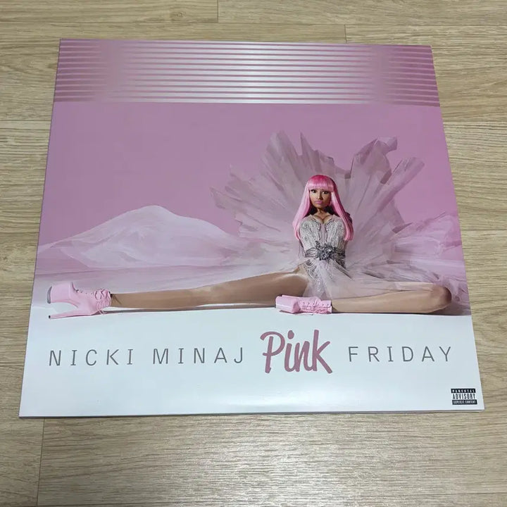 [BUNJANG] Nicki Minaj Pink Friday LP (Opened) / 니키 미나즈 Pink Friday LP 개봉