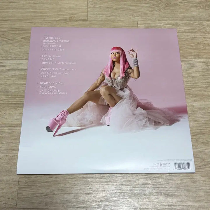 [BUNJANG] Nicki Minaj Pink Friday LP (Opened) / 니키 미나즈 Pink Friday LP 개봉