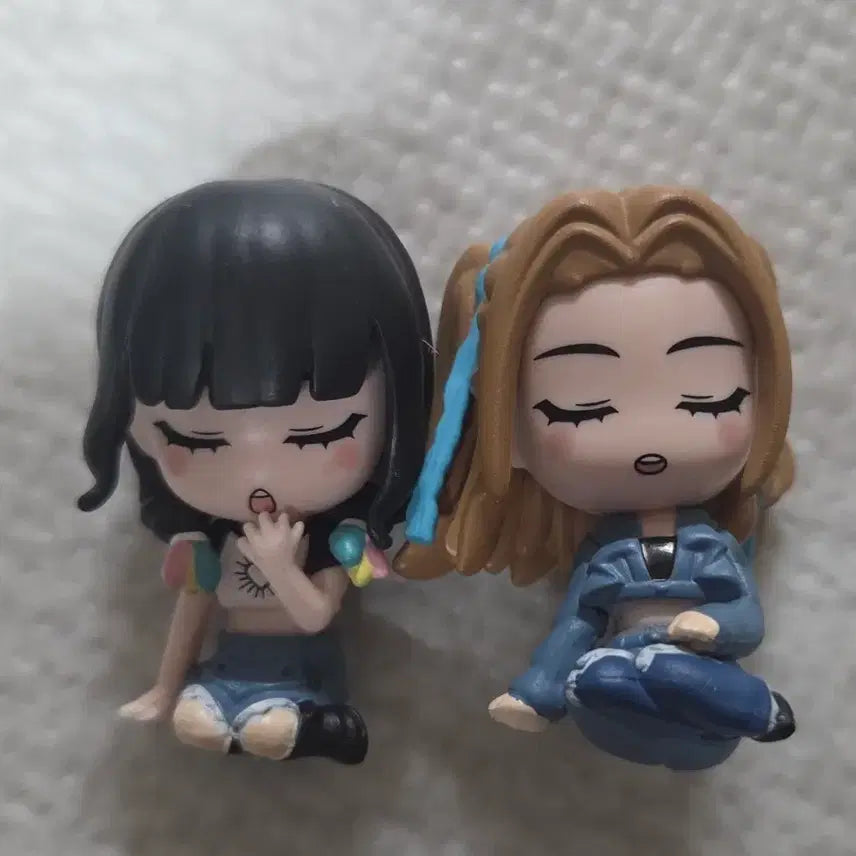 [BUNJANG] Le Sserafim Shoulder Patches Gacha Yunjin Huh, Eunchae Choi Bundle Set / 르세라핌 어깨쿵 가챠 허윤진,홍은채 일괄