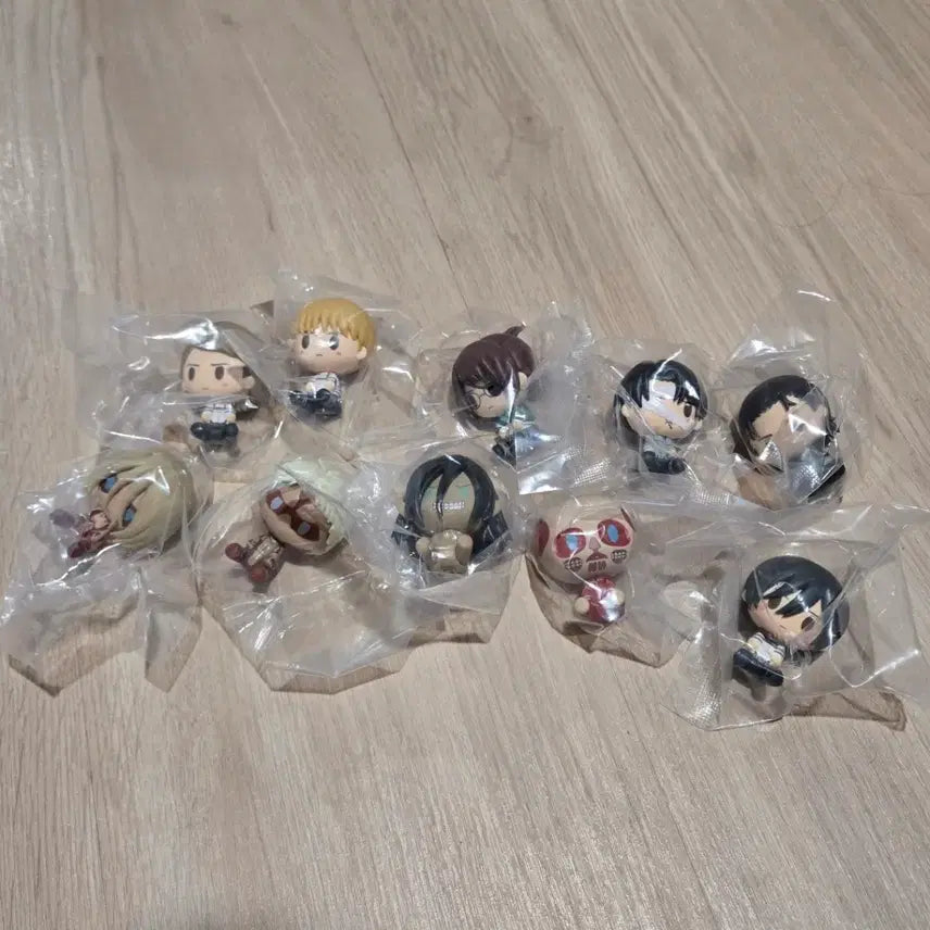 [BUNJANG] Attack on Titan Chokonokko Figure Full Set (10 Types, Sealed) / [미게봉]진격의거인 제일복권 초코노코 피규어 10종 일괄 풀세트