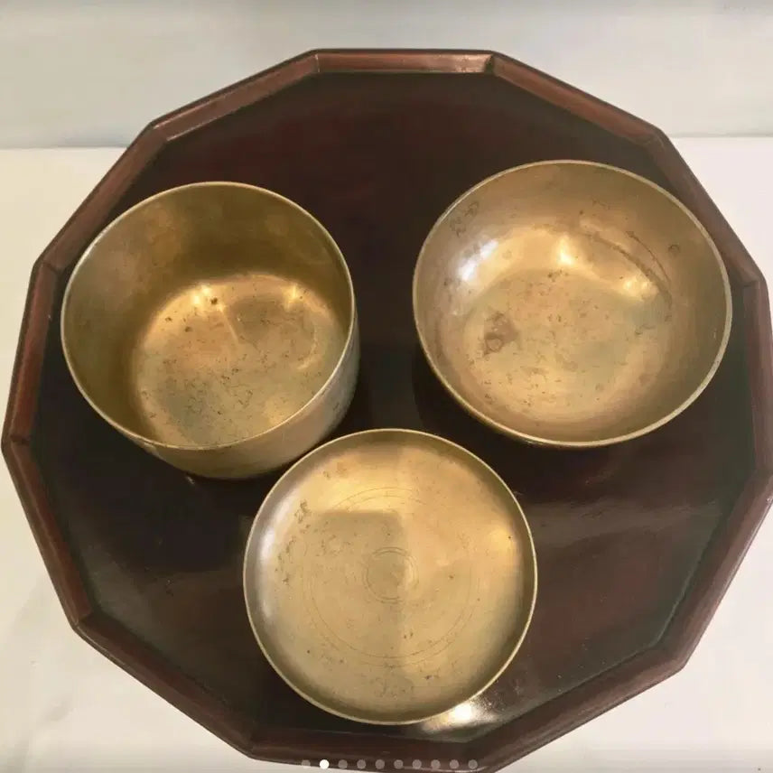 [BUNJANG] Antique Korean Brass Bowls (2-Piece Set) / 옛날 방짜 황동놋그릇 2점  옛날 전통 놋그릇 2점세트입니다.