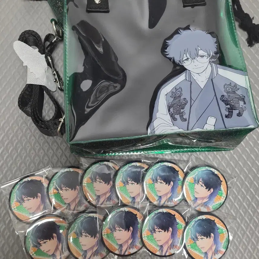 [BUNJANG] Winter Brynn Art Exhibition Togame Ita Bag &amp; Can Badges Bundle Set / 윈브레 원화전 토가메 이타백 가방 &amp; 캔뱃지 일괄판매