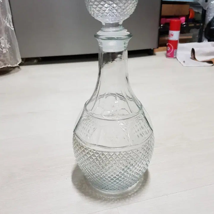 [BUNJANG] Vintage Embossed Glass Decanter Wine Bottle / 빈티지 유리 디켄터 와인병