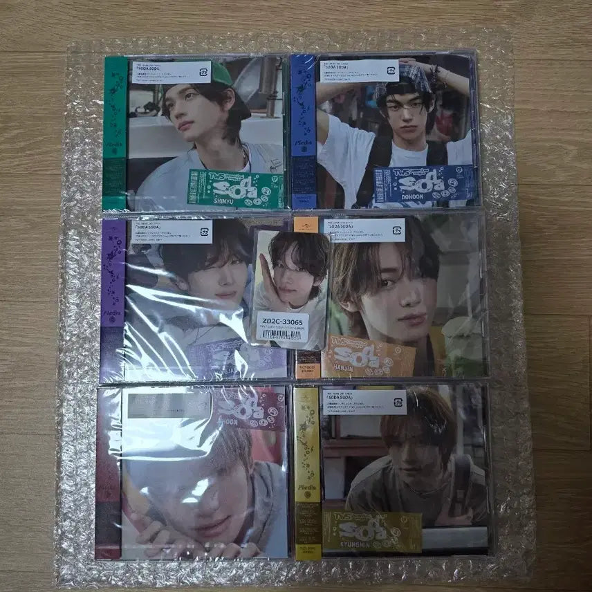 [BUNJANG] TWS Soda Soda Personal Set 6 Photocards (Includes Universal Photocard) / 투어스 TWS 소다소다 개인반 6장 세트(유니버셜 포카포함)