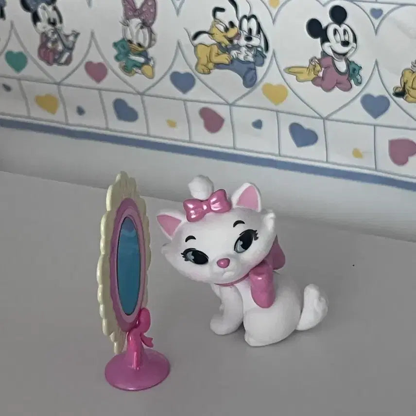 [BUNJANG] Disney Marie Figurine &amp; Mirror Set / 디즈니 미니소 마리 피규어