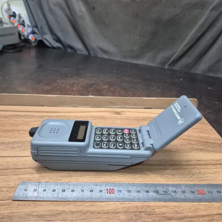 [BUNJANG] 1980s-1990s Motorola Digital Mobile Phone / 1980-90년대 모토로라 디지털 핸드폰