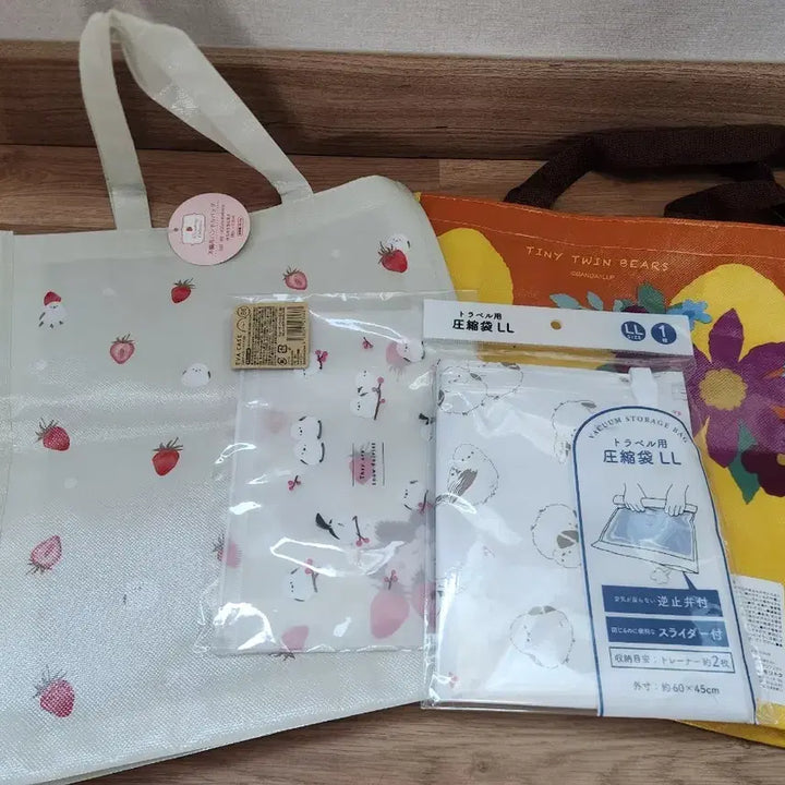 [BUNJANG] Japanese White-headed Shimai Naganaga Character Goods Set (Zipper Pouch, Non-woven Bag, Compression Pack) / 일본 흰머리 오목눈이 (시마에나가) 캐릭터 굿즈 세트