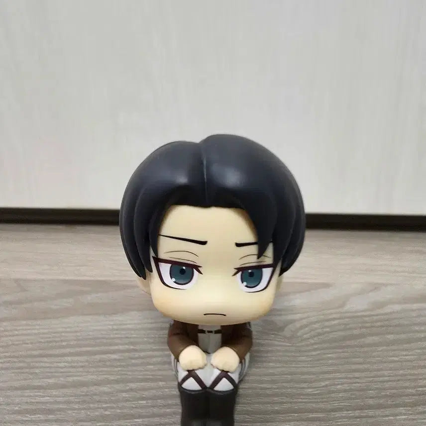 [BUNJANG] Attack on Titan Levi MegaHouse Look Up Figure / 진격의 거인 리바이 메가하우스 룩업