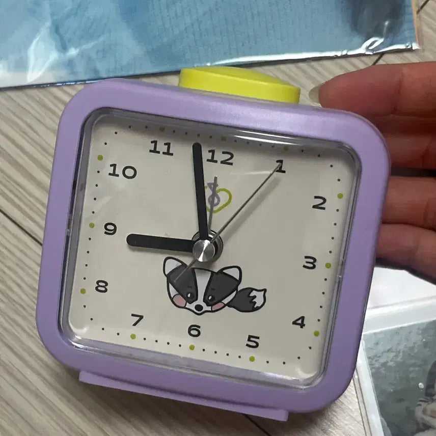 [BUNJANG] IU 5th Fanclub Alarm Clock, Poster, Photocard / 아이유 5기 알람시계 5기포스터 포카