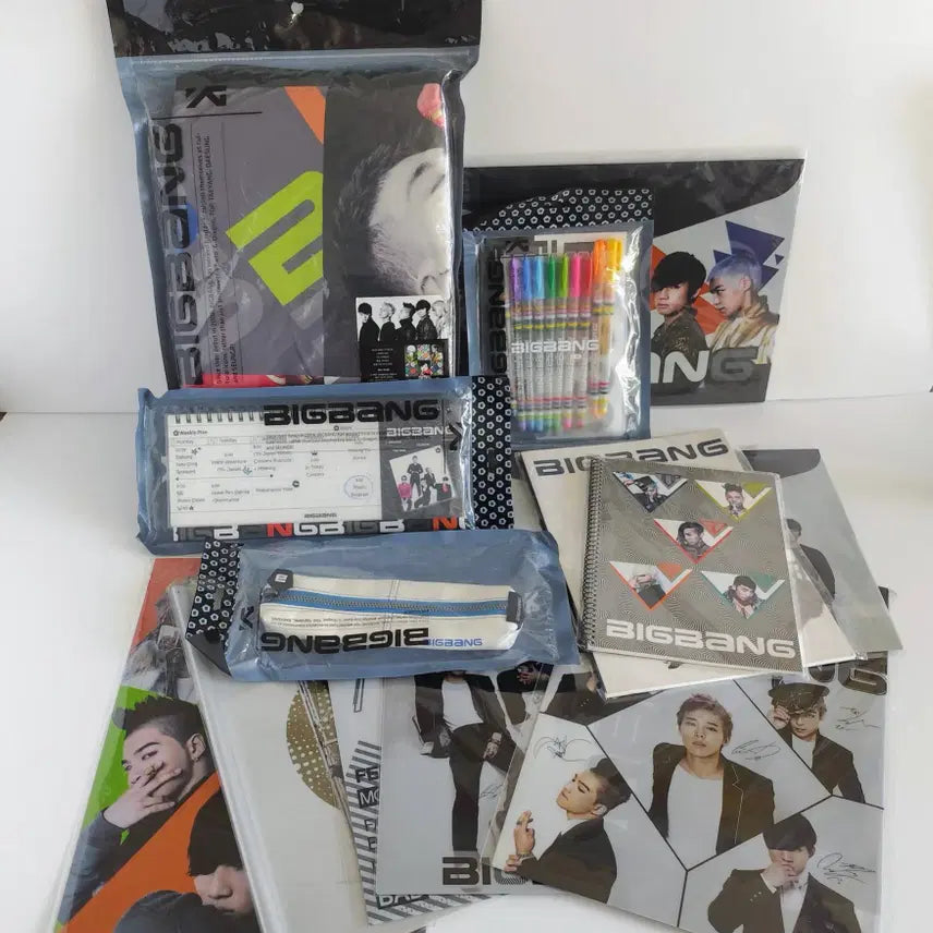 [BUNJANG] BIGBANG Official Blanket and Stationery 12-Piece Bundle Set / [미개봉] 빅뱅(BIGBANG) Blanket 및 문구류 12종 SET 일괄