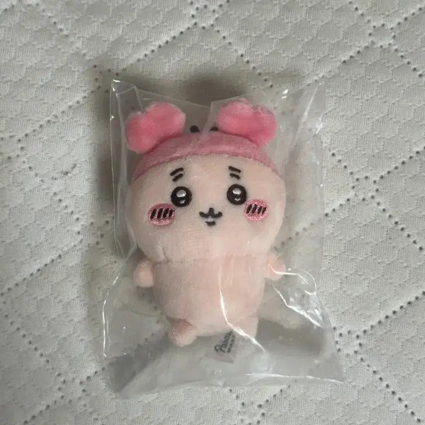 [BUNJANG] Chiikawa Crab Sitting Plush Gacha Doll / 치이카와 카니 앉은누이 가챠 인형