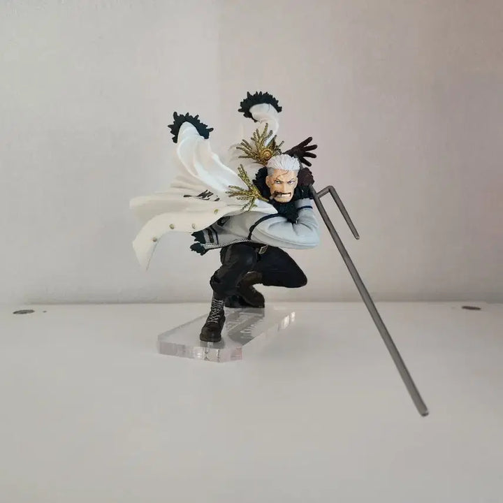 [BUNJANG] One Piece Smokers Zoukeioh Figure / 원피스 조형왕 스모커 피규어 팔아요.