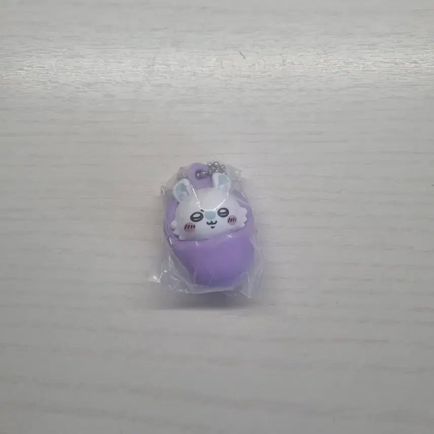 [BUNJANG] Chiikawa Momonga Po-daegi Gacha Figure / 치이카와 먼작귀 모몽가 포대기 가챠
