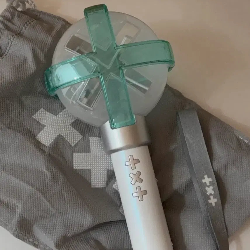 [BUNJANG] TXT Official Light Stick Ver.2 / 투바투 모아봉2 양도
