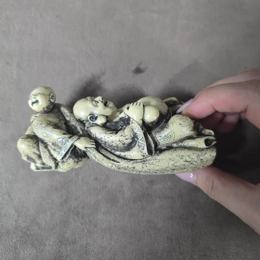 [BUNJANG] Ivory Resin Monk Sculpture Ornament / 상아레진 포대화상 인테리어 소품 / 복주머니 조각상 오브제