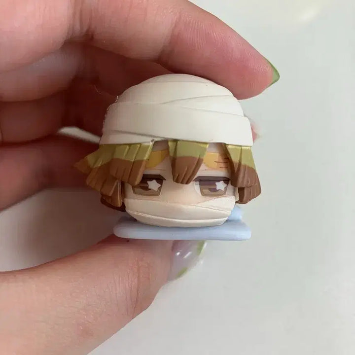 [BUNJANG] Kimetsu no Yaiba Zenitsu Onemutan Earth Color Gacha Figure / 희귀)귀멸의 칼날 젠이츠 오네무탄 어스컬러 가챠 피규어 귀칼