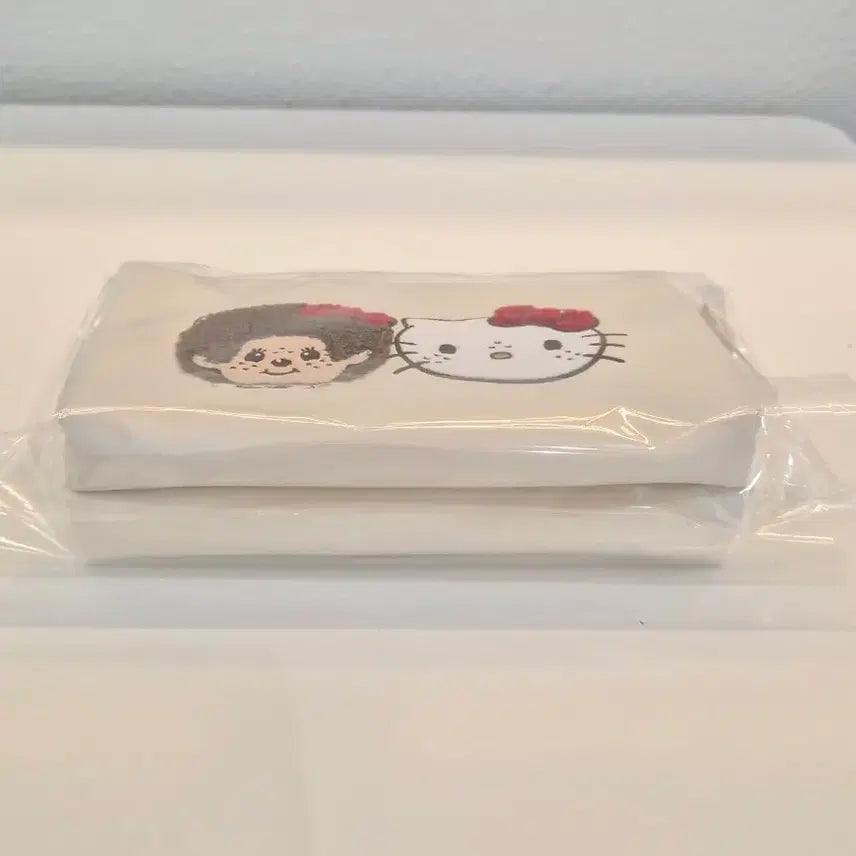 [BUNJANG] Monchhichi x Hello Kitty Collaboration Multi Pouch / 몬치치 키티 콜라보  멀티 파우치