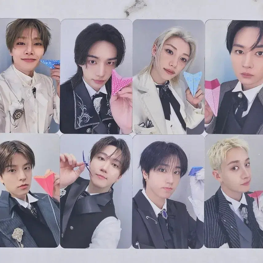 [BUNJANG] Stray Kids SKZOO Everywhere All Around The World Popup MD Photocard Set / 스트레이키즈 스키즈 SKZOO Everywhere All Around The World 팝업 MD 포카 포토카드 세트 양도