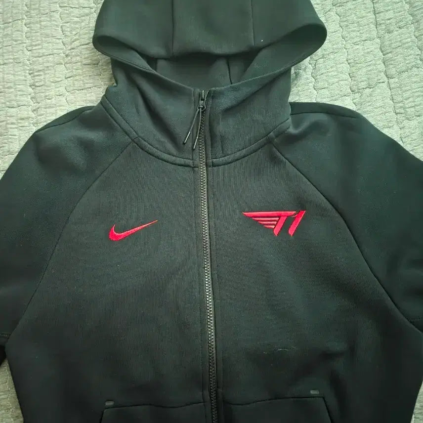 [BUNJANG] Nike T1 Hooded Zip-Up Faker Edition / T1 후드집업 판매 [페이커 마킹] [네고가능]