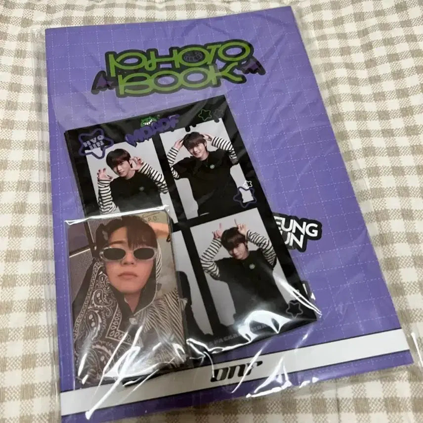 [BUNJANG] ONF Mangwon-dong Akitd Family Photobook (+ Photocard, Four-Cut Photo) / 온앤오프 망원동 악동패밀리 포토북 (+ 포카 ,네컷)