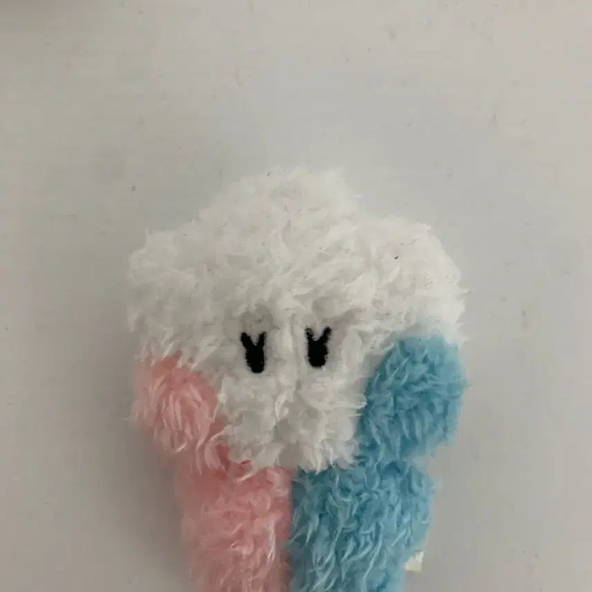 [BUNJANG] TREASURE DOYOUNG TRUZ Somi Doll / 트레저 도영 트루즈 솜이 양도합니다!