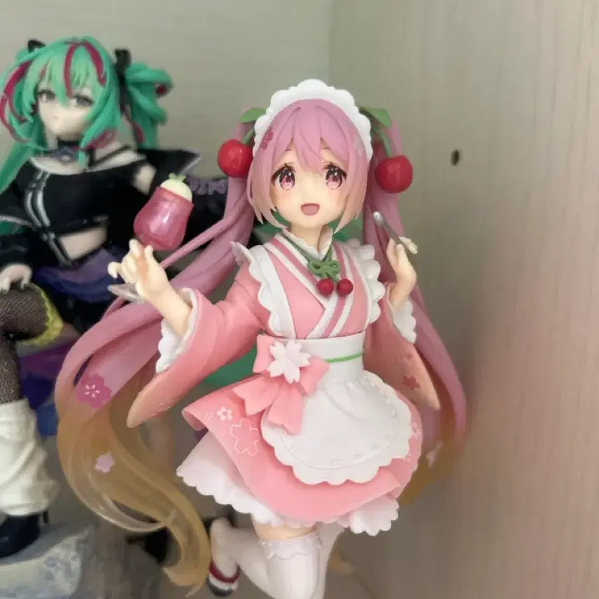 [BUNJANG] Sakura Miku Figure / 사쿠라 미쿠 판매합니다(급전)