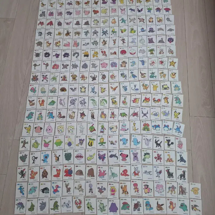 [BUNJANG] Pokemon Stickers Gen 1 (156) &amp; Gen 2 (116) Bundle Set / 포켓몬 띠부씰 1세대 156장과 2세대 116종 전종 일괄판매합니다(3종빠짐)