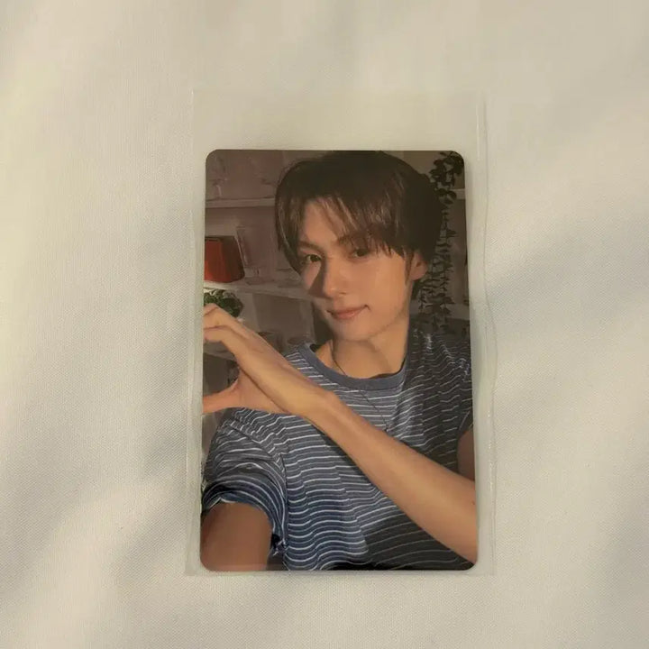 [BUNJANG] TWS Youngjae HMV SODASODA Lucky Draw Photocard / 투어스 영재 HMV 소다소다 럭드 포카 SODASODA 럭키드로우
