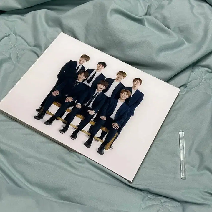 [BUNJANG] BTS 2017 Acrylic Frame Official Goods / BTS 방탄소년단 2017 아크릴액자 공식굿즈