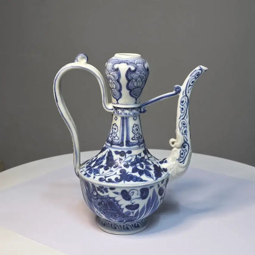 [BUNJANG] Blue and White Porcelain Jar with Fish and Dragon Motifs / 청화어조문절견집호